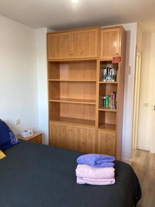 Silencioso, Luminoso Y Familiar Apartamento Appartamento Madrid Esterno foto