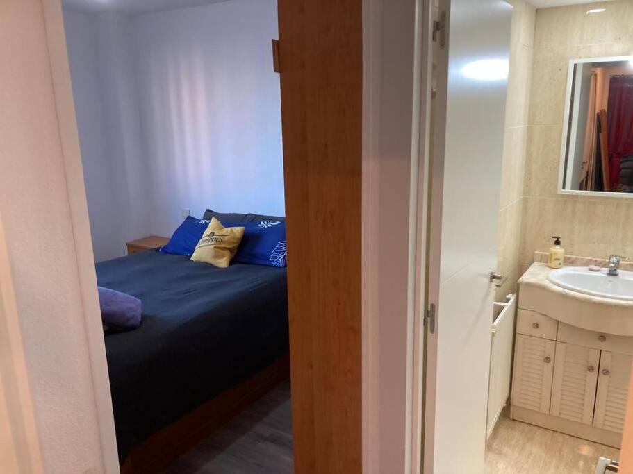 Silencioso, Luminoso Y Familiar Apartamento Appartamento Madrid Esterno foto