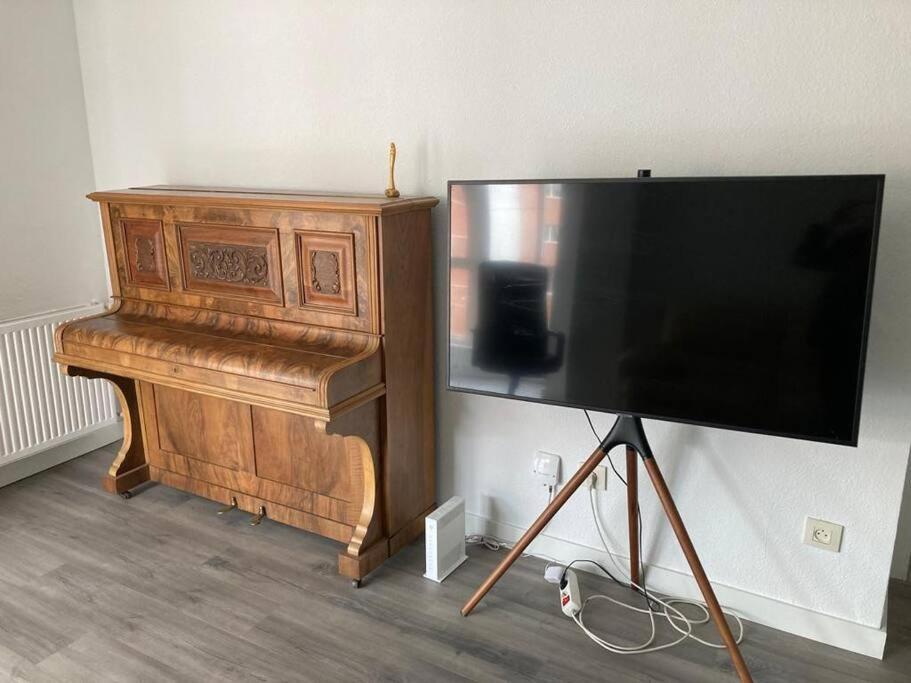 Silencioso, Luminoso Y Familiar Apartamento Appartamento Madrid Esterno foto